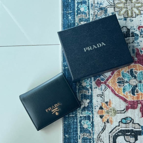 Prada Vitello Wallet - Picture 1 of 8